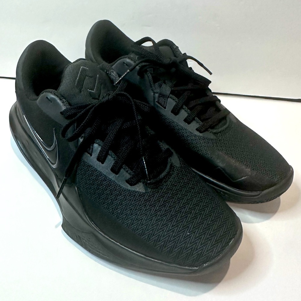 Nike Men's Black Athletic Shoes sz.8